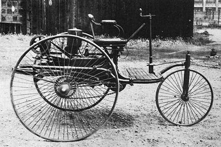who invented the first car in the world